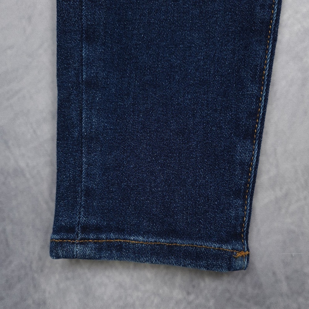 Good American Skinny Jeans in Dark Blue Wash - Picture 6 of 16